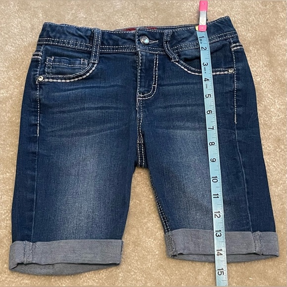 Arizona Jean Co. - Bermuda Blue Jean Short w/ Cute Pockets and Adjustable Waist - Picture 4 of 6